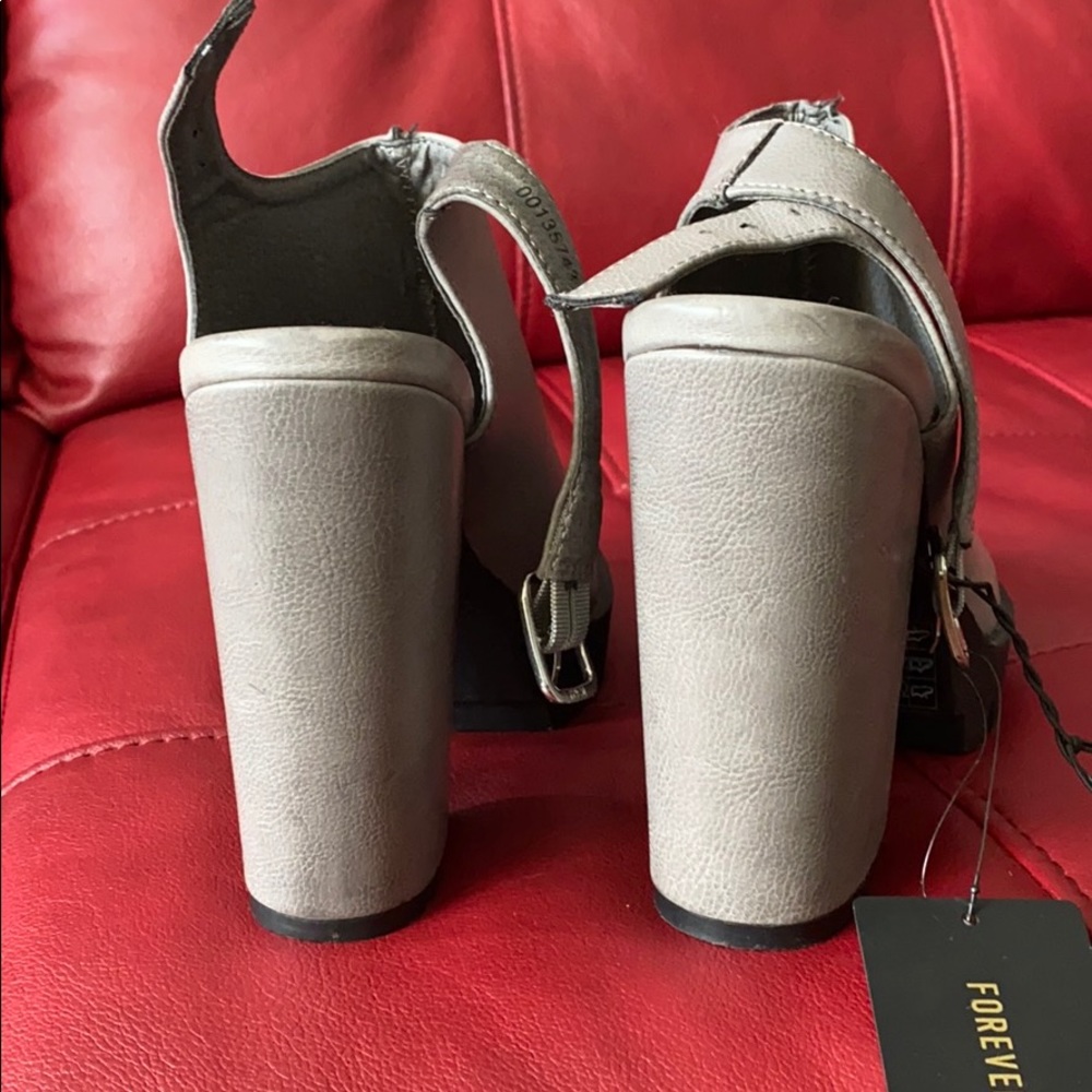 Shoes - Picture 2 of 3